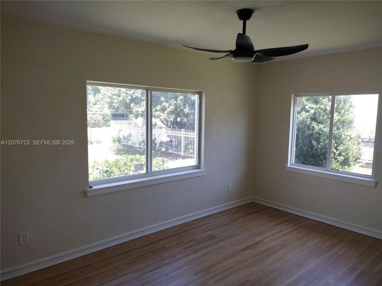 300 S Biscayne River Dr , Miami, FL 33169 Photo