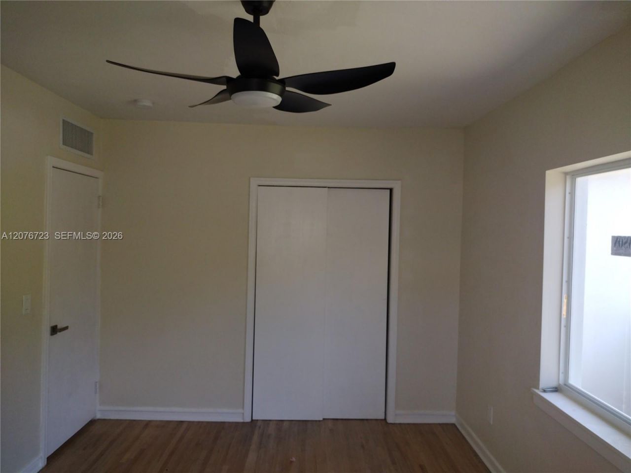 300 S Biscayne River Dr , Miami, FL 33169 Photo