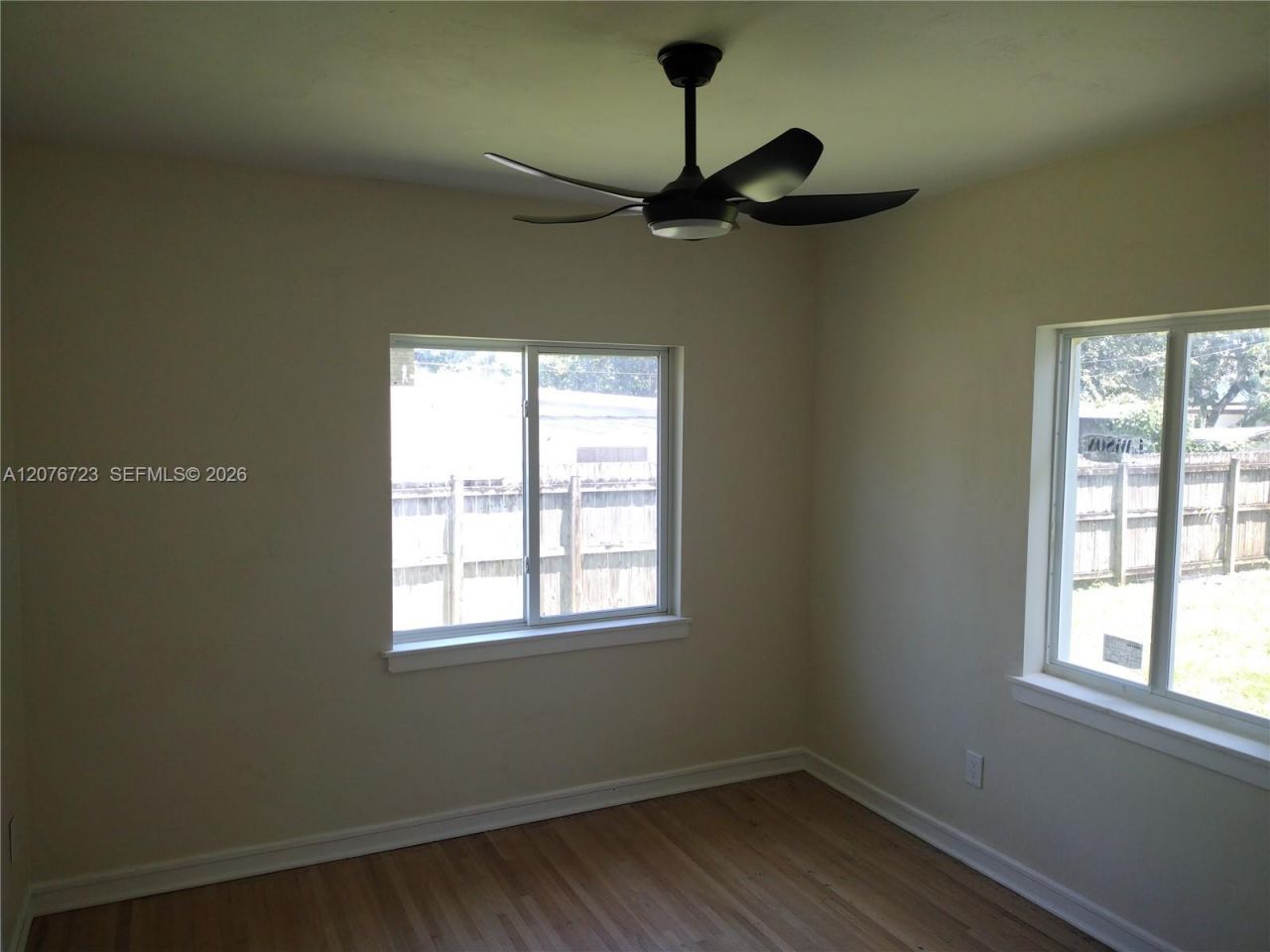 300 S Biscayne River Dr , Miami, FL 33169 Photo