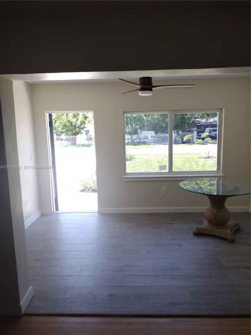 300 S Biscayne River Dr , Miami, FL 33169 Photo