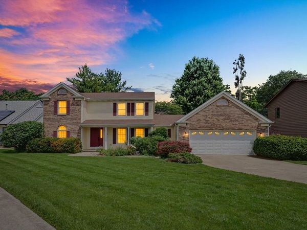 2918 Robeson Park Drive , Champaign, IL 61822