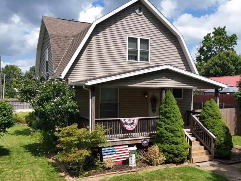 515 E Bucyrus Street, Crestline, OH 44827 Photo 1