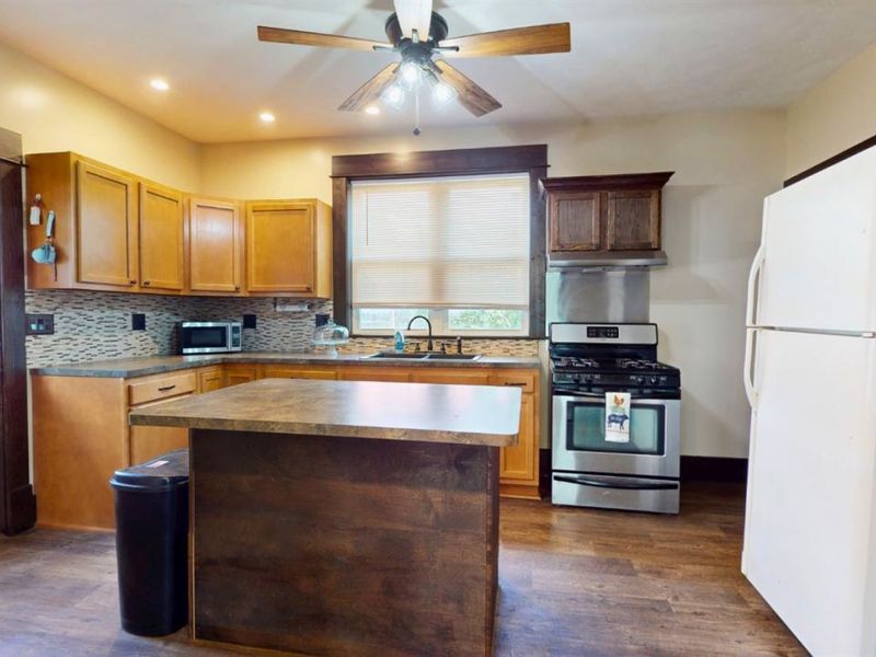 515 E Bucyrus Street, Crestline, OH 44827 Photo 19