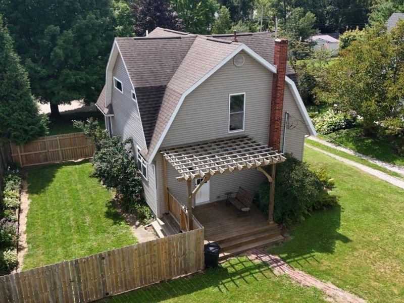 515 E Bucyrus Street, Crestline, OH 44827 Photo 2