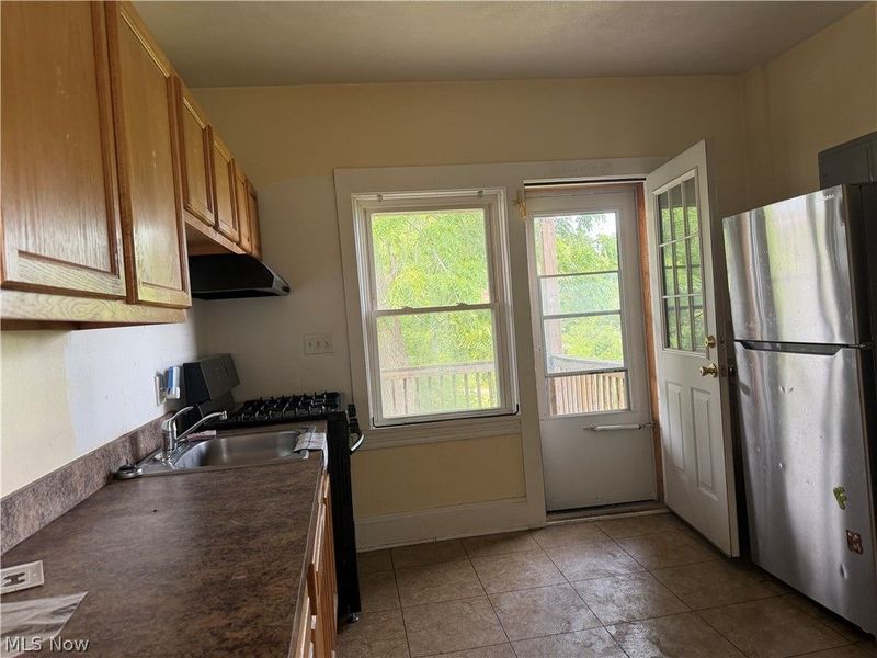 9714 Madison Avenue, Cleveland, OH 44102 Photo 14