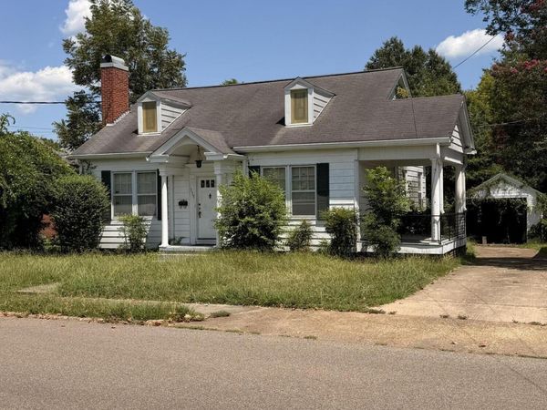 115 8th Street S, Columbus, MS 39701