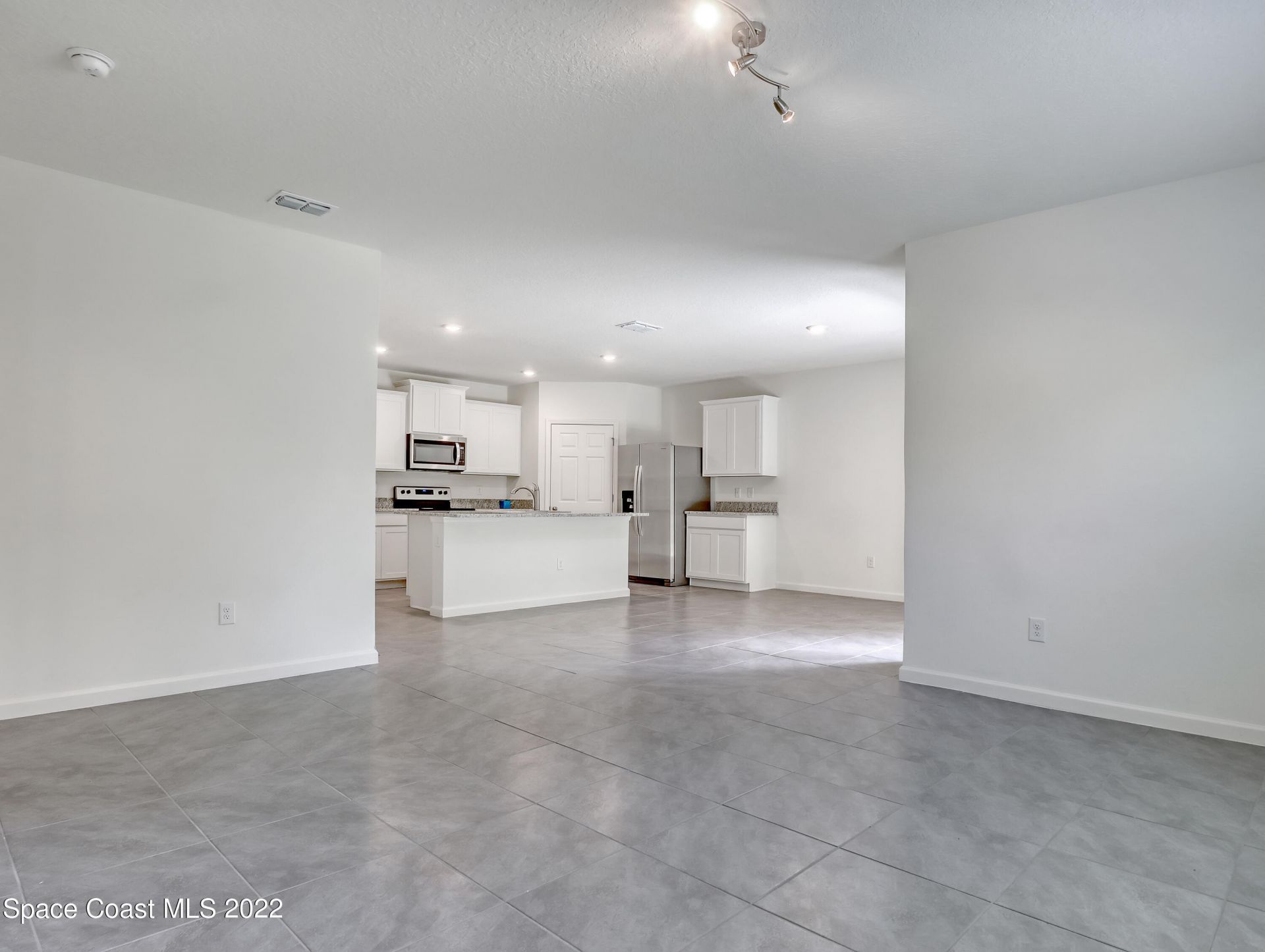 7559 Tourmaline Drive , Grant, FL 32949 Photo