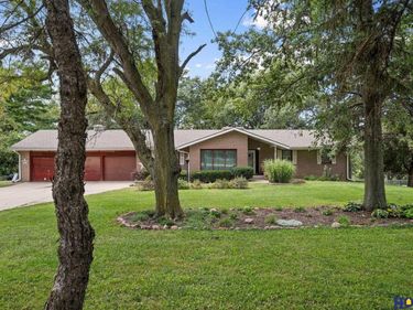 221 S 162nd Street, Lincoln, NE 68520