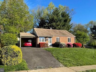 1813 OLMSTEAD DRIVE , FALLS CHURCH, VA 22043