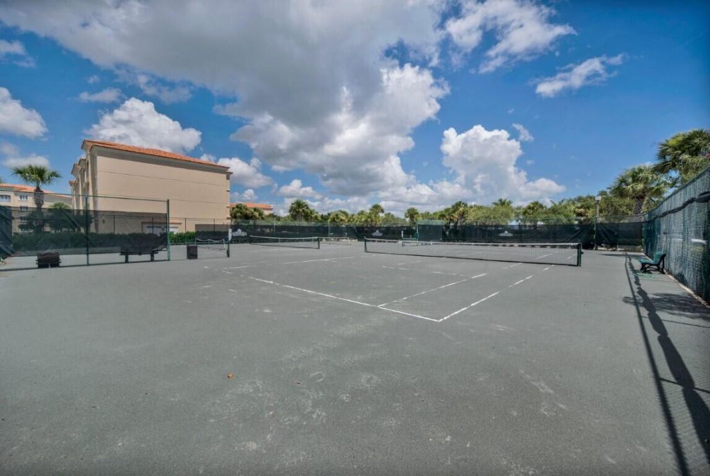 37 Harbour Isle Drive E, Unit 101, Fort Pierce, FL 34949 Photo