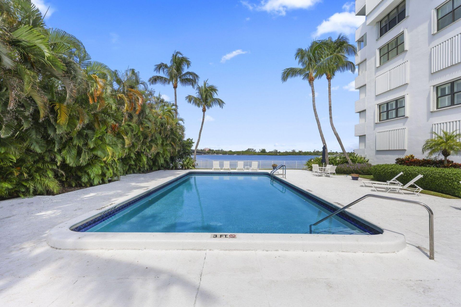 2860 S Ocean Boulevard, Unit 302, Palm Beach, FL 33480 Photo
