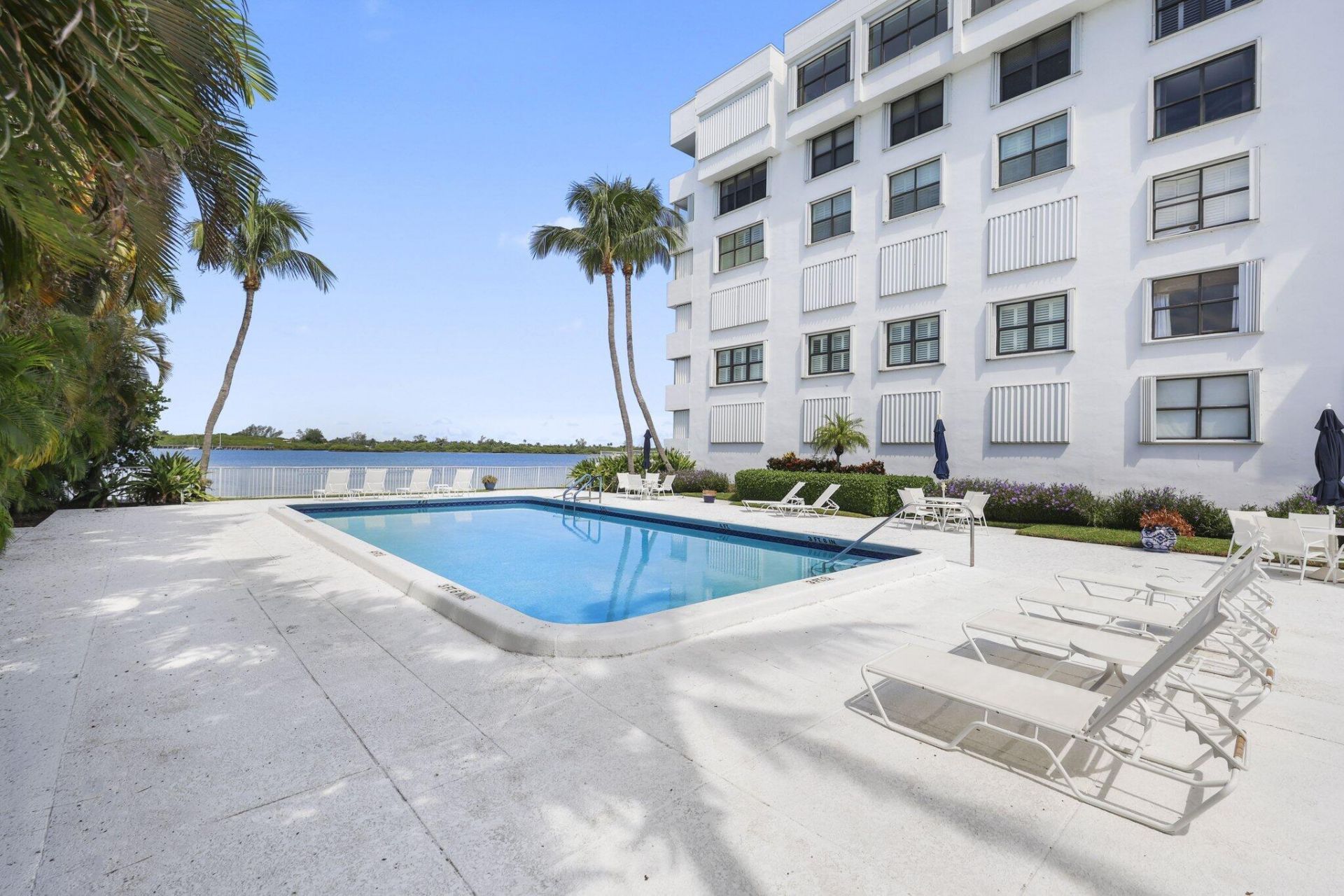 2860 S Ocean Boulevard, Unit 302, Palm Beach, FL 33480 Photo