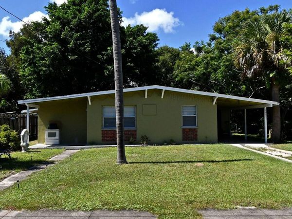 2021 HILLS Court, Fort Pierce, FL 34950