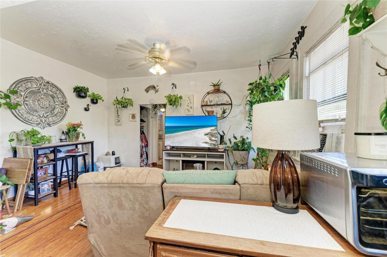 432 Adelia Avenue , Sarasota, FL 34236 Photo