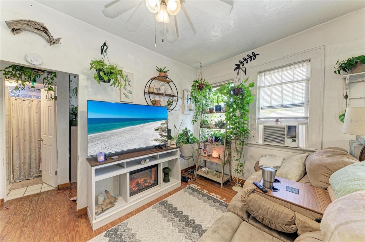 432 Adelia Avenue , Sarasota, FL 34236 Photo