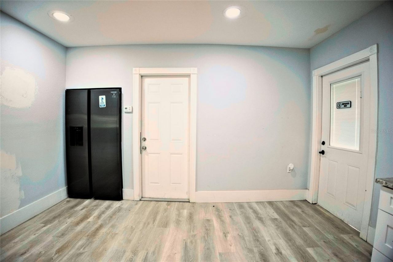 4026 W Crest Avenue, Tampa, FL 33614 Photo