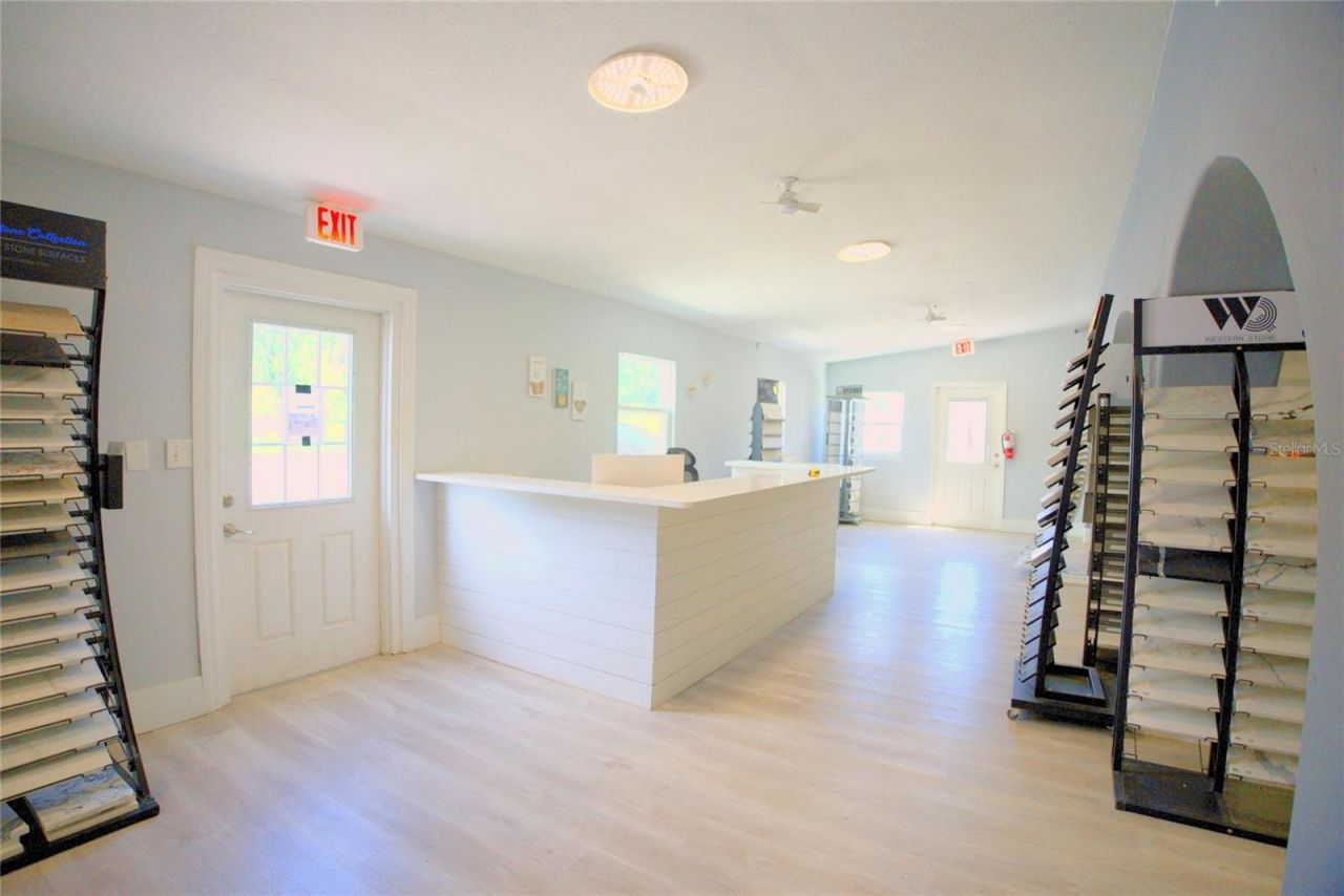 4026 W Crest Avenue, Tampa, FL 33614 Photo
