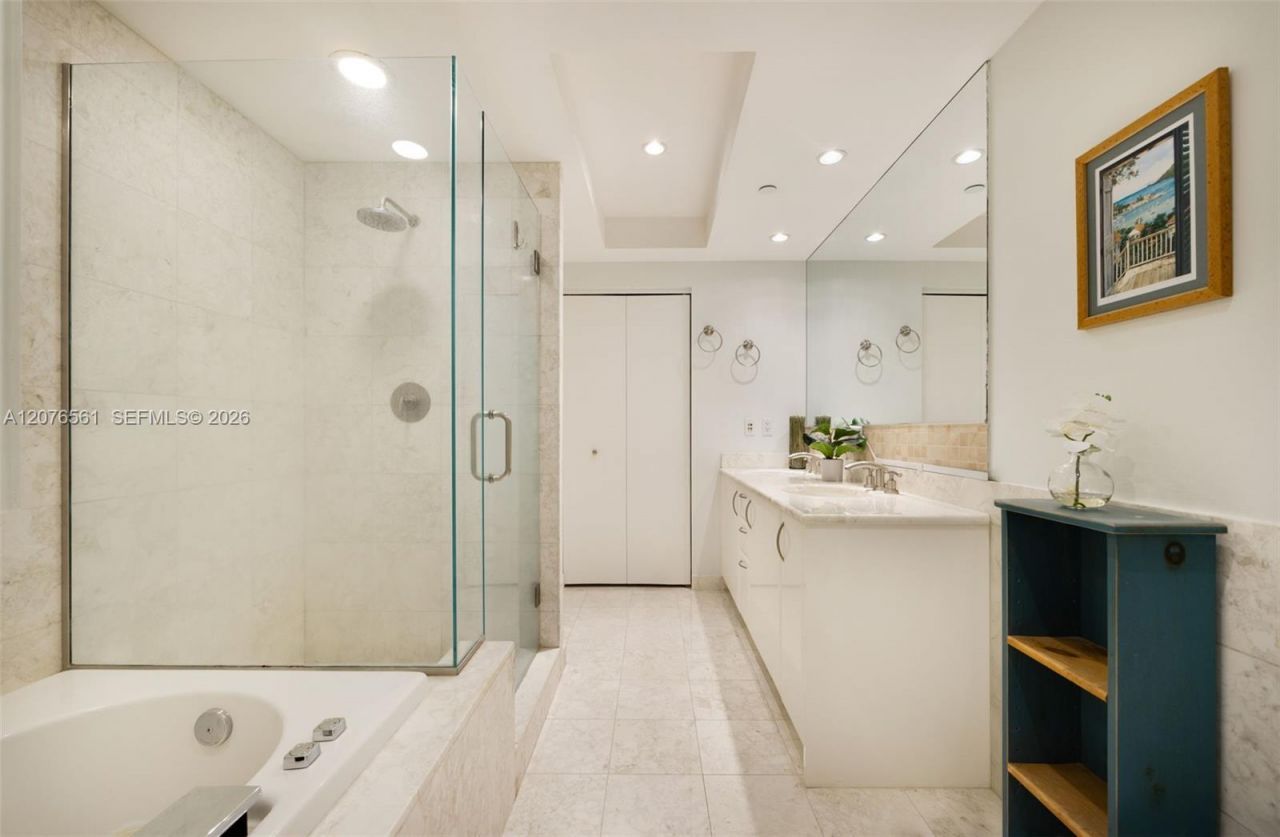 1331 Brickell Bay Dr , Unit 904, Miami, FL 33131 Photo