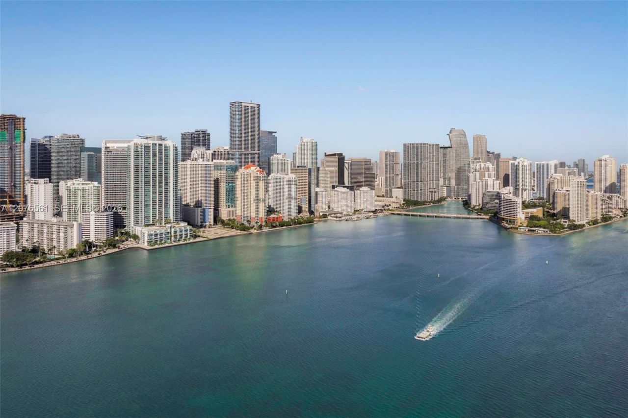 1331 Brickell Bay Dr , Unit 904, Miami, FL 33131 Photo