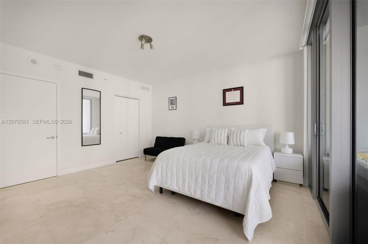 1331 Brickell Bay Dr , Unit 904, Miami, FL 33131 Photo