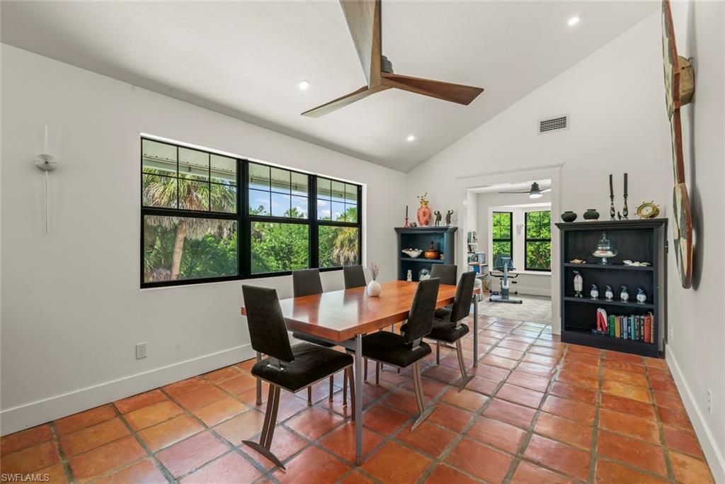 6062 Dinkins Lake Rd , Sanibel, FL 33957 Photo