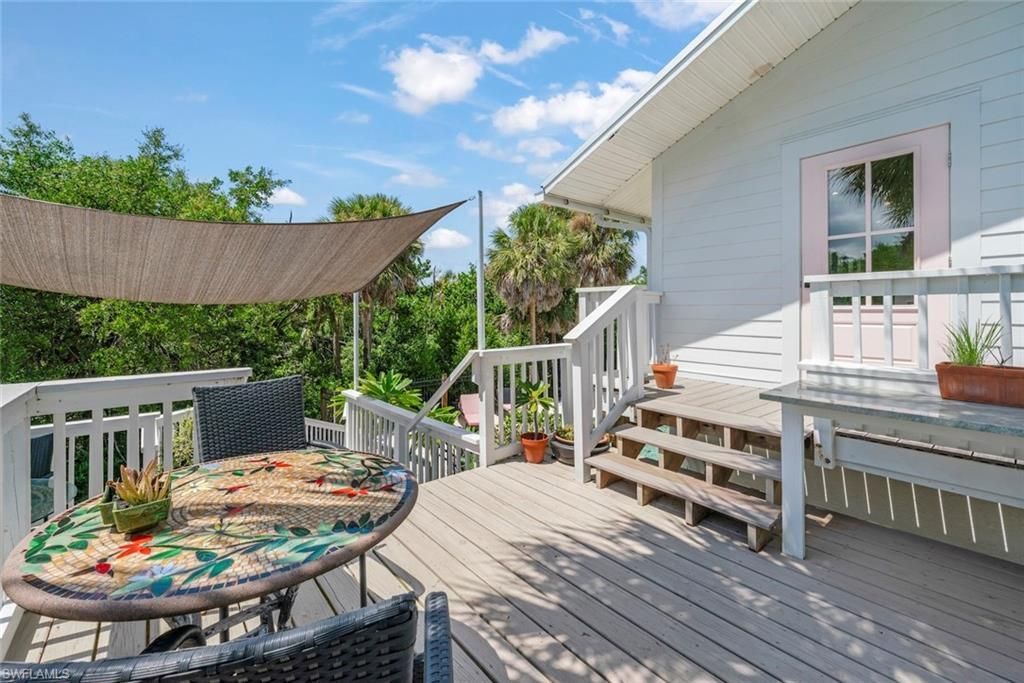 6062 Dinkins Lake Rd , Sanibel, FL 33957 Photo