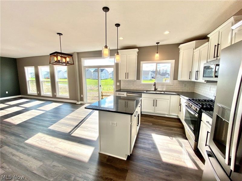 3462 Wicker Street NE, Canton, OH 44721 Photo 3