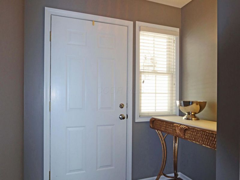 1221 Sanctuary Place, Unit 30, Gahanna, OH 43230 Photo 4