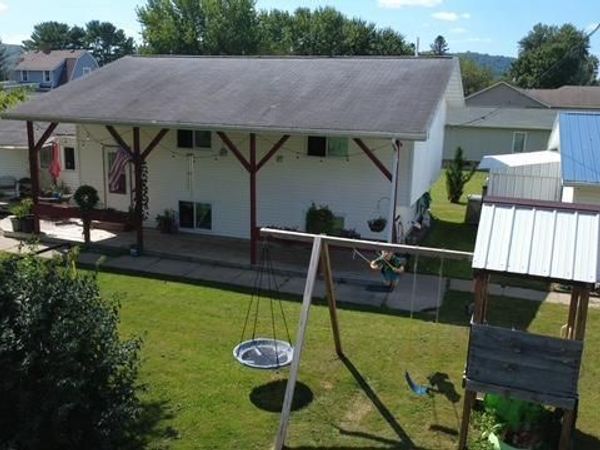 44798 E Goodrich Street , Rushford, MN 55971