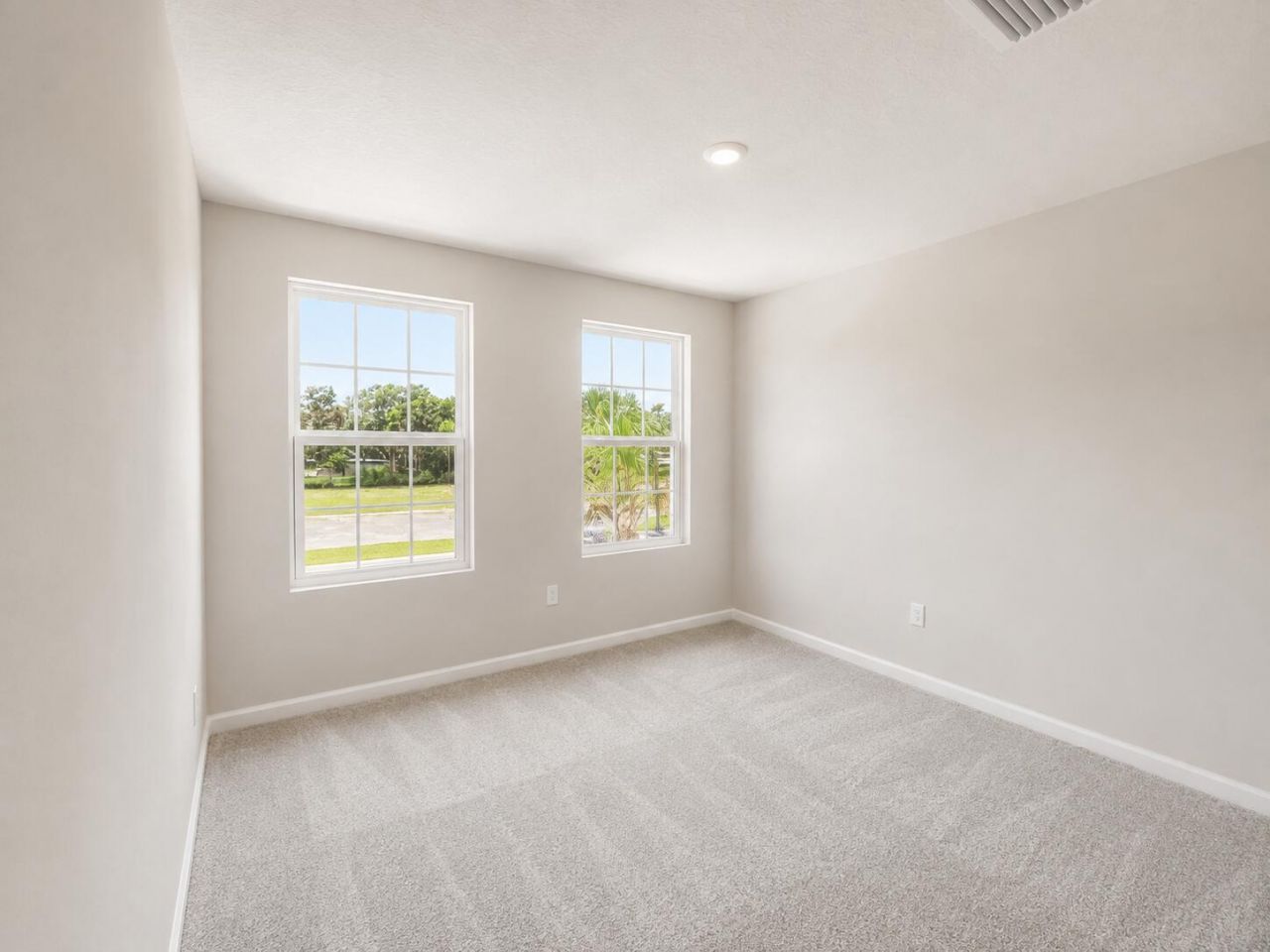 100 Savannah Lakes Boulevard, Fort Pierce, FL 34982 Photo