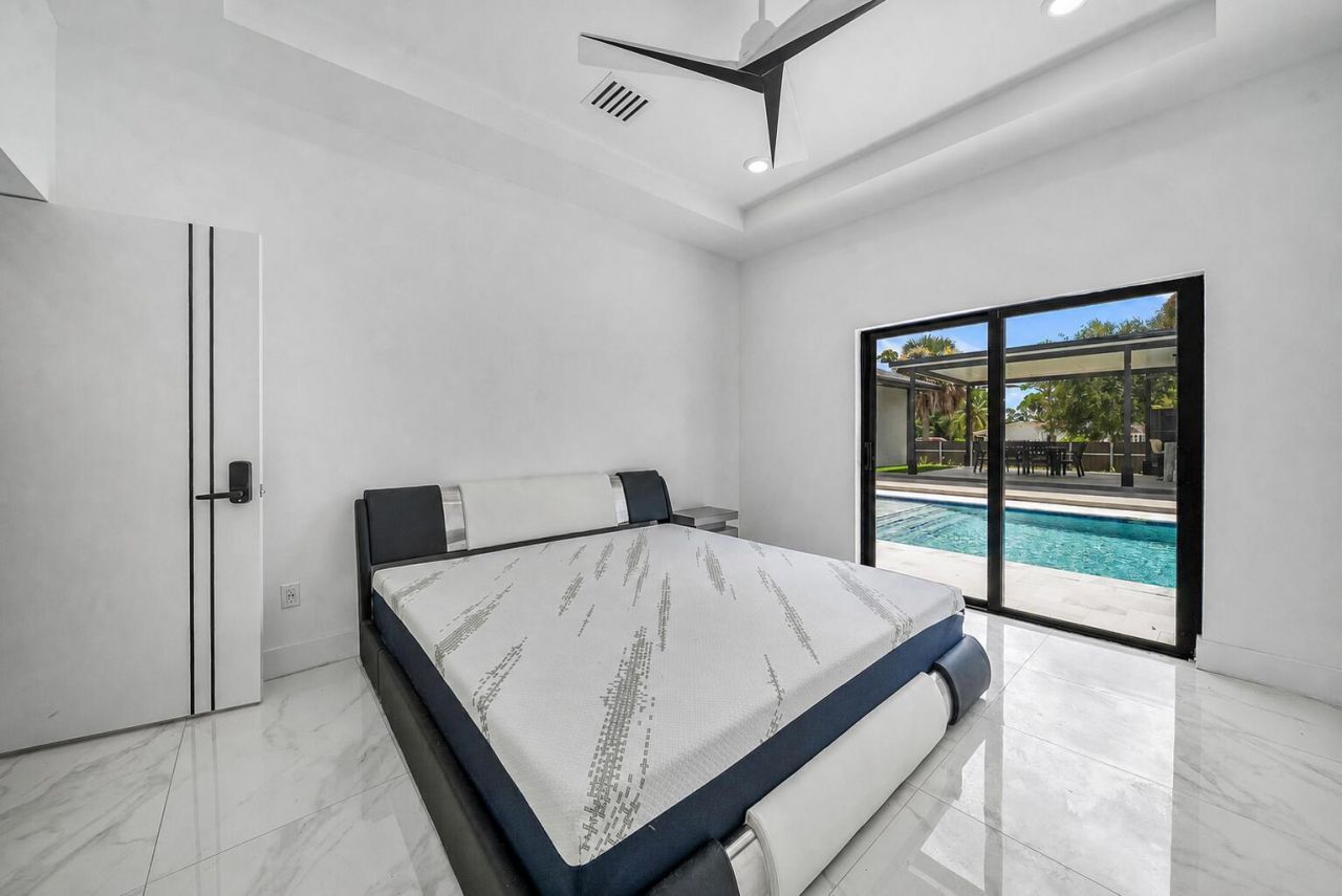 641 Marshall Road, West Palm Beach, FL 33413 Photo