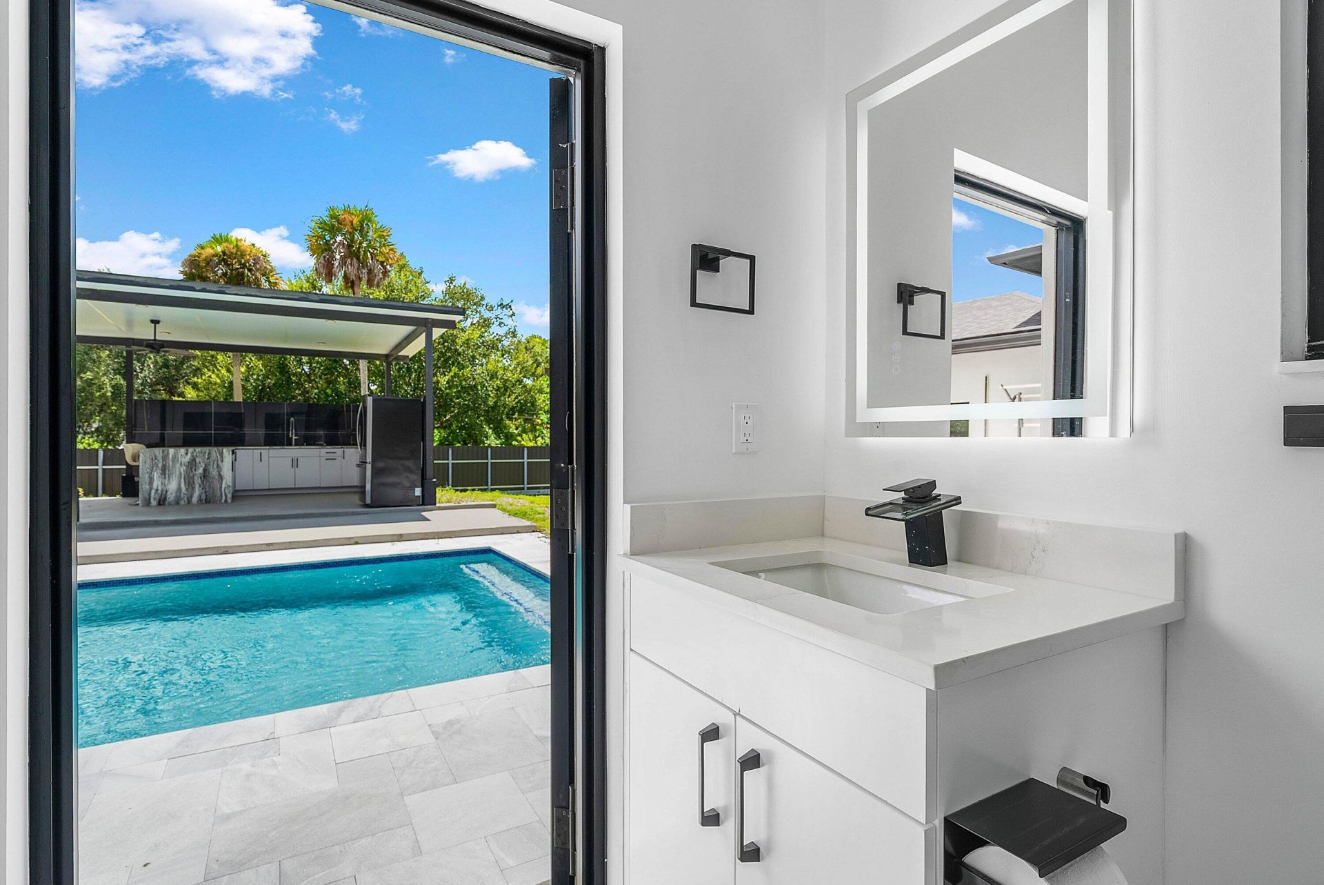 641 Marshall Road, West Palm Beach, FL 33413 Photo