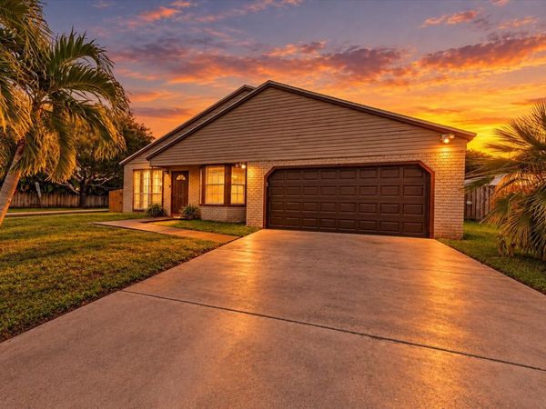1000 SW 133RD Terrace, Davie, FL 33325
