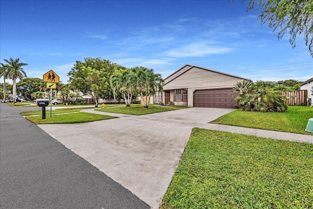 1000 SW 133rd Terrace, Davie, FL 33325 Photo