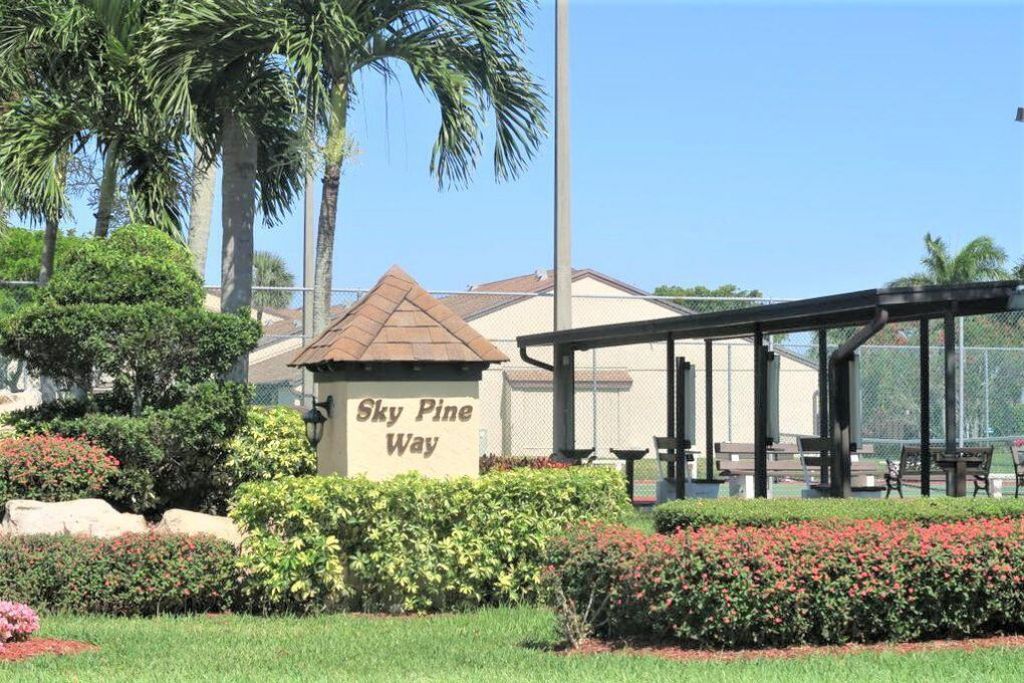 801 Sky Pine Way, Unit D2, Greenacres, FL 33415 Photo