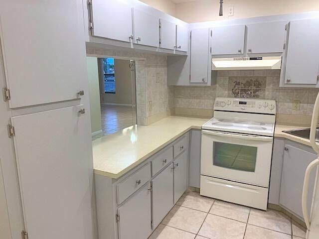 801 Sky Pine Way, Unit D2, Greenacres, FL 33415 Photo