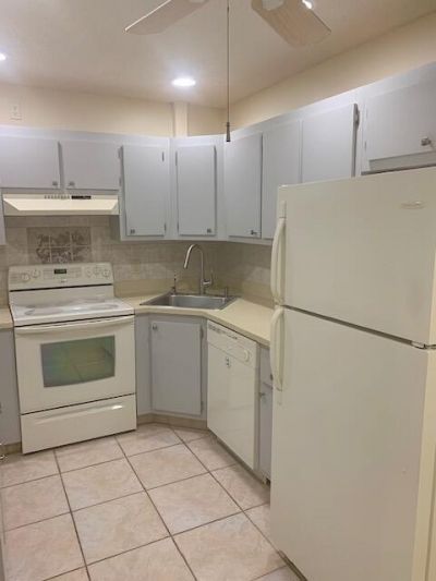 801 Sky Pine Way, Unit D2, Greenacres, FL 33415 Photo