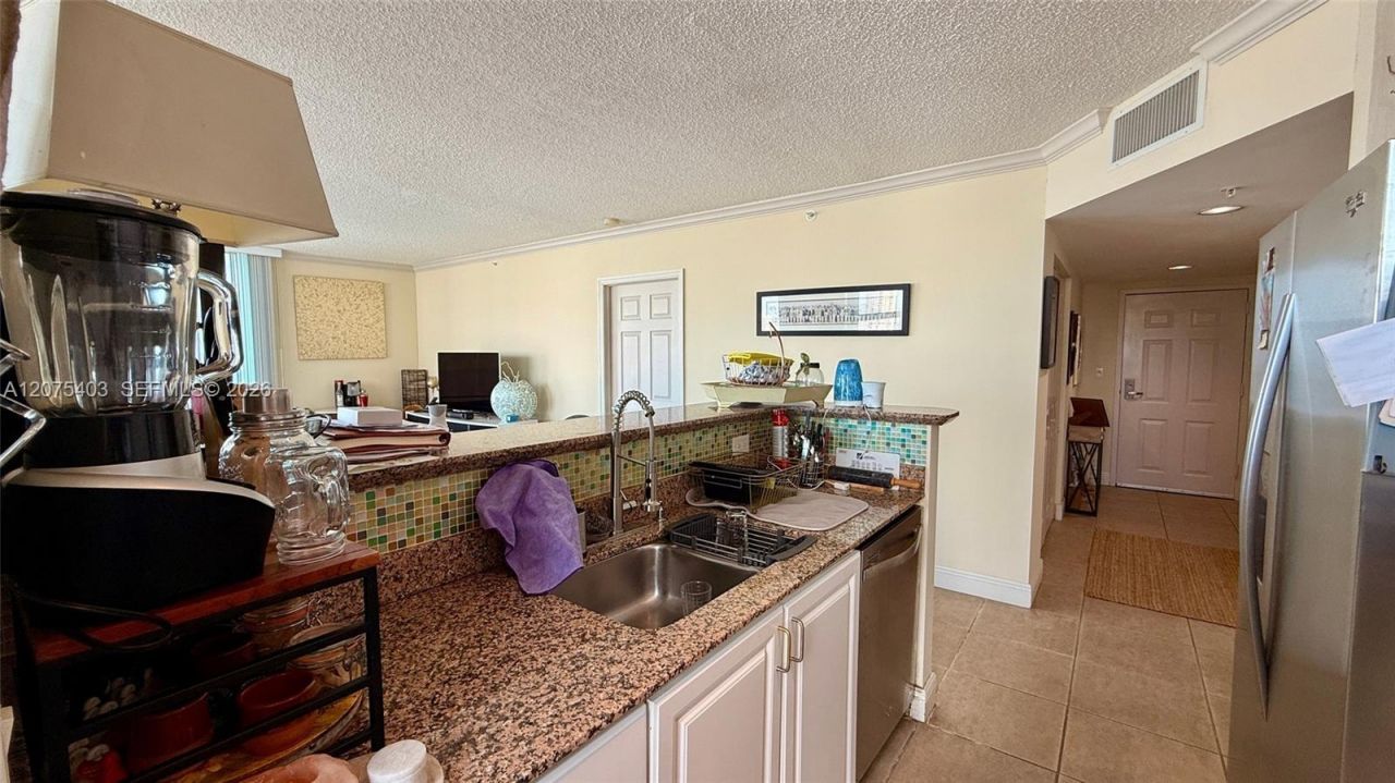 1155 Brickell Bay Dr , Unit 2310, Miami, FL 33131 Photo