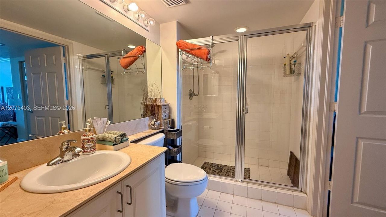 1155 Brickell Bay Dr , Unit 2310, Miami, FL 33131 Photo