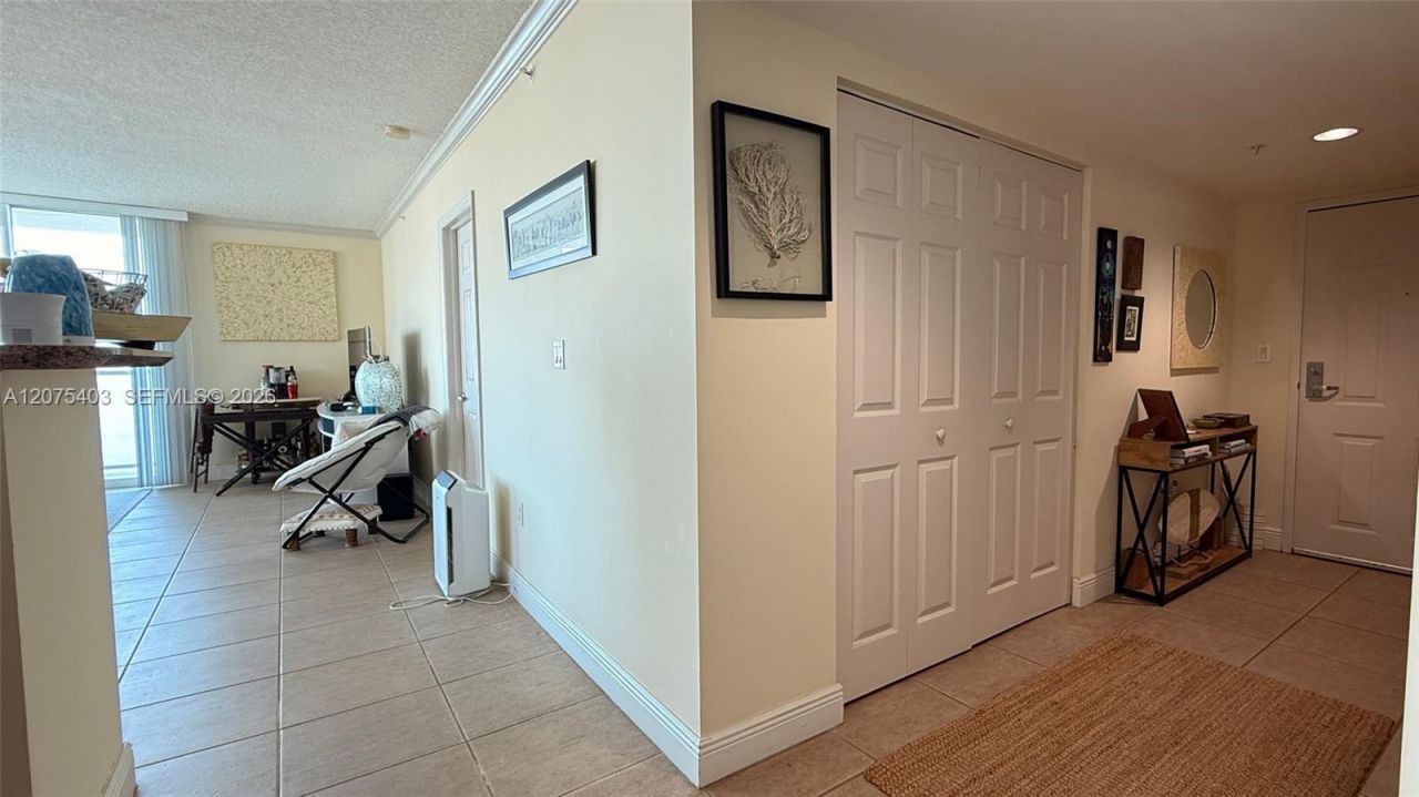 1155 Brickell Bay Dr , Unit 2310, Miami, FL 33131 Photo