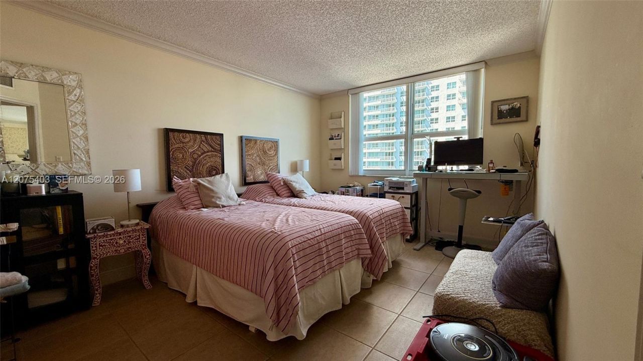 1155 Brickell Bay Dr , Unit 2310, Miami, FL 33131 Photo