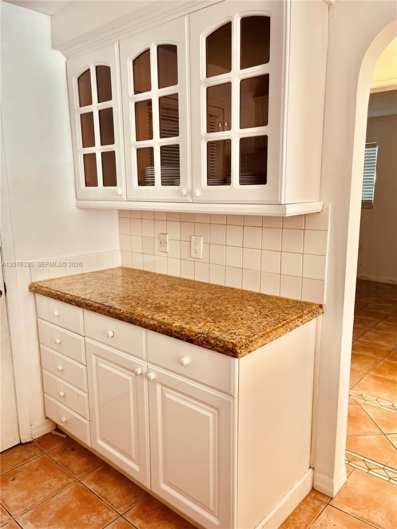 251 Galen Dr , Unit 101E, Key Biscayne, FL 33149 Photo