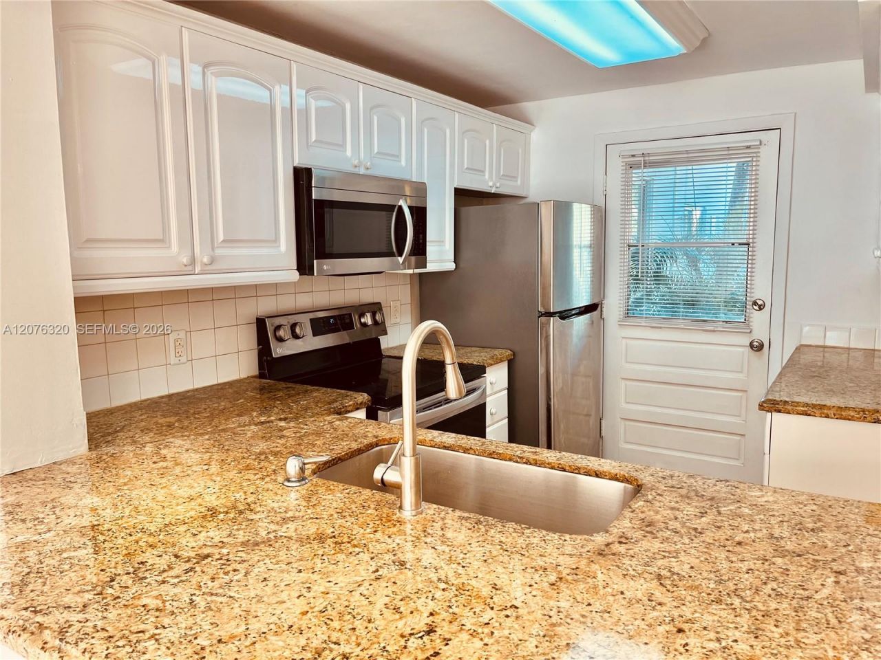 251 Galen Dr , Unit 101E, Key Biscayne, FL 33149 Photo