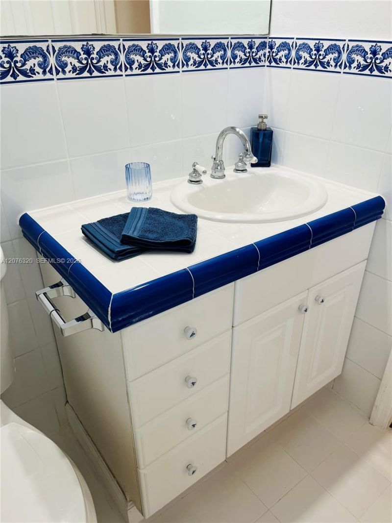 251 Galen Dr , Unit 101E, Key Biscayne, FL 33149 Photo