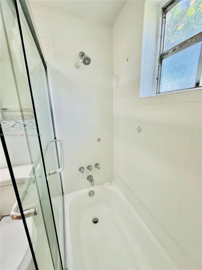 251 Galen Dr , Unit 101E, Key Biscayne, FL 33149 Photo