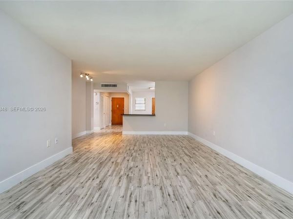 1690 NE 191st St , Unit 115-1, Miami, FL 33179