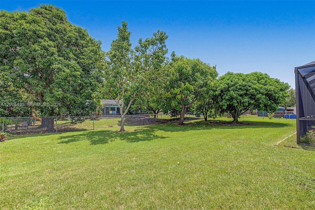 17721 SW 93rd Ave, Palmetto Bay, FL 33157 Photo