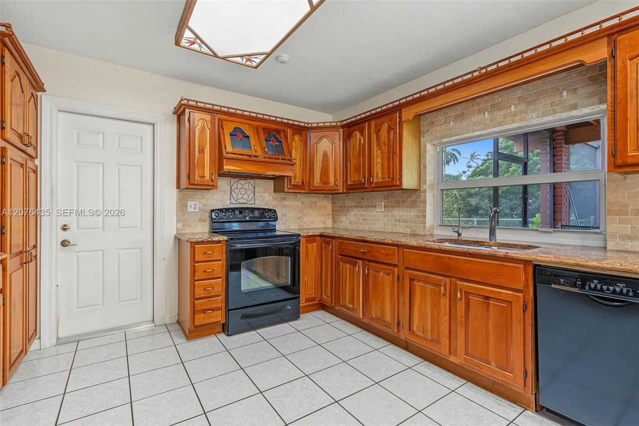 17721 SW 93rd Ave, Palmetto Bay, FL 33157 Photo