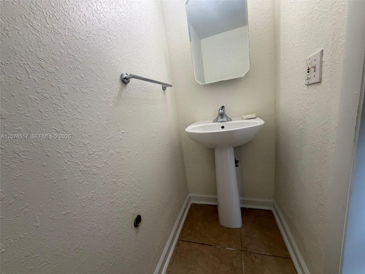 8950 SW 69th Ct , Unit 220, Pinecrest, FL 33156 Photo