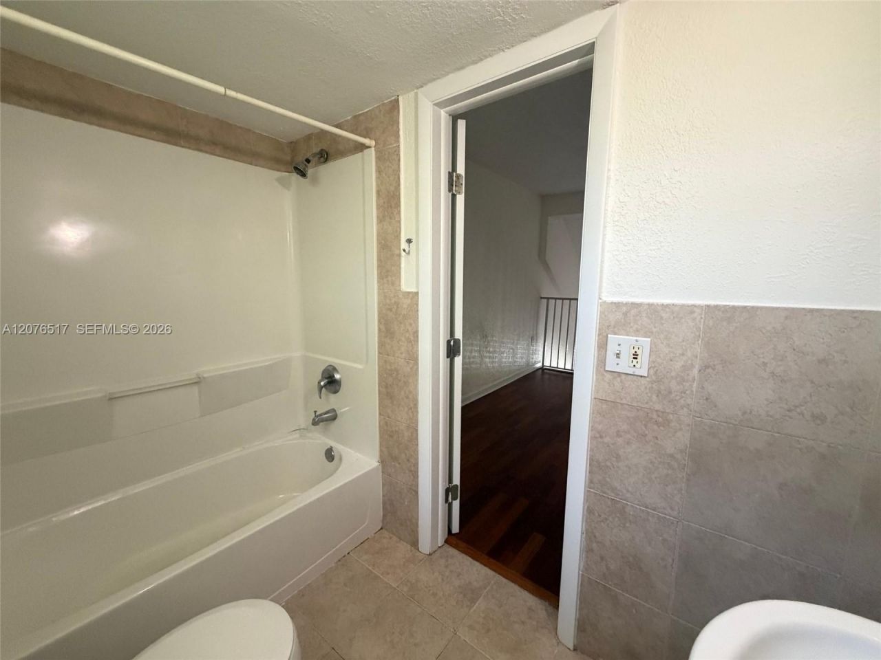 8950 SW 69th Ct , Unit 220, Pinecrest, FL 33156 Photo